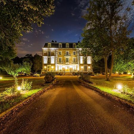Logis Hotel & Restaurant - Le Manoir De Sauvegrain Saint-Lambert  ภายนอก รูปภาพ