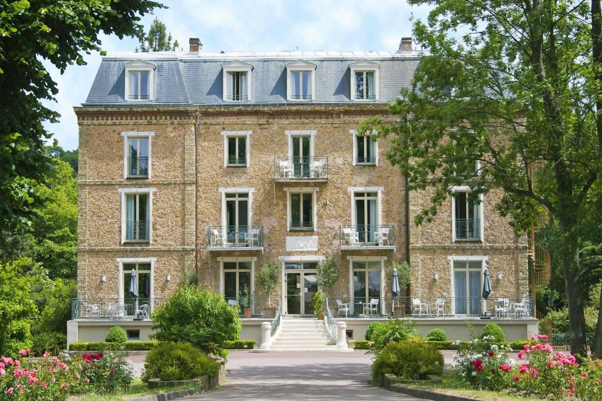 Logis Hotel & Restaurant - Le Manoir De Sauvegrain Saint-Lambert  ภายนอก รูปภาพ